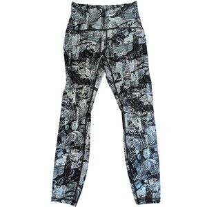 lululemon Train Times 7/8 Pant 25" Luxtreme Size 6 Blue Wave Print